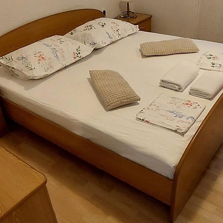 Apartmani Sonja Makarska Exterior photo